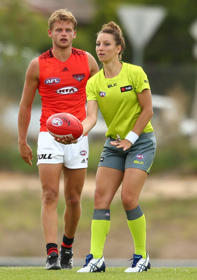 AFL 2016 Training - Essendon Intra-Club Match MELBOURNE, AUSTRALIA - FEBRUARY 19: Umpire Eleni Glouftsis throws the ball into play during the Essendon Bombers AFL Intra-Club match at True Value Solar Centre on February 19, 2016 in Melbourne, Australia. (Photo by Scott Barbour/Getty Images/AFL Media)